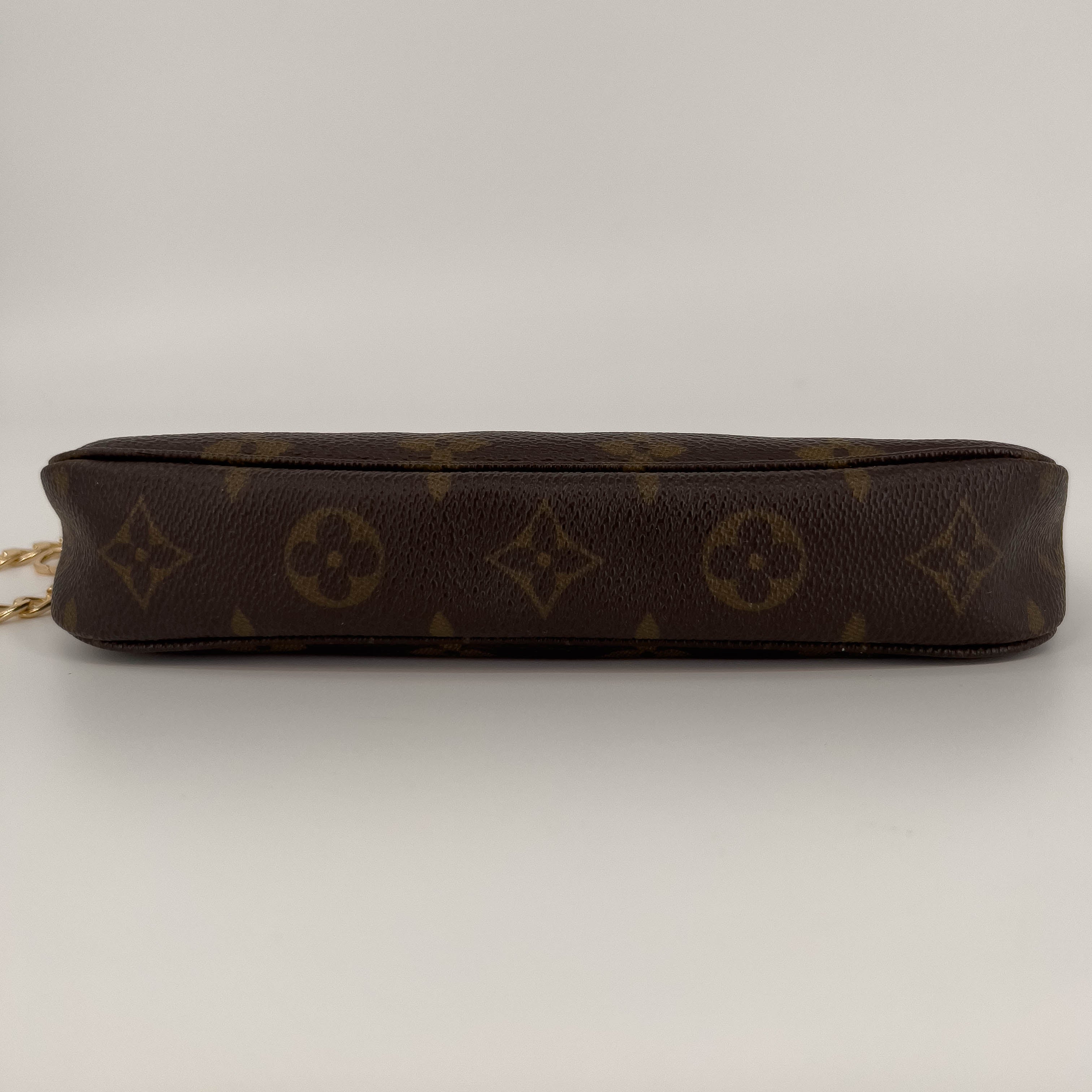 Pochette Accessoires with Chain