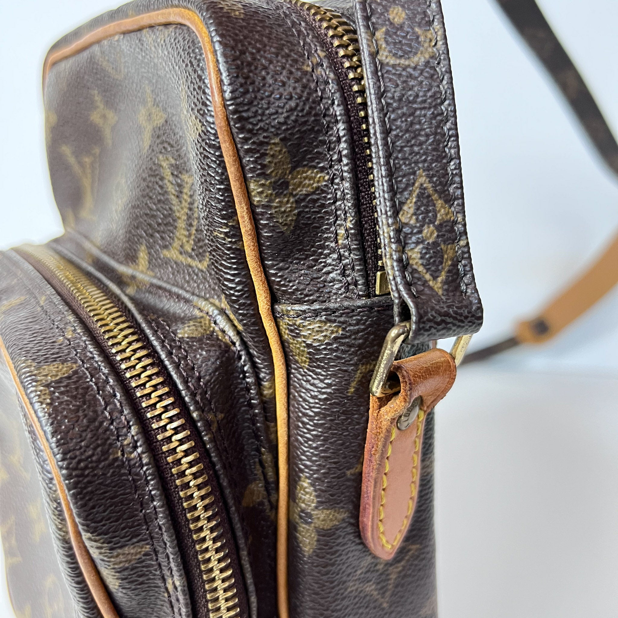 Monogram Amazone