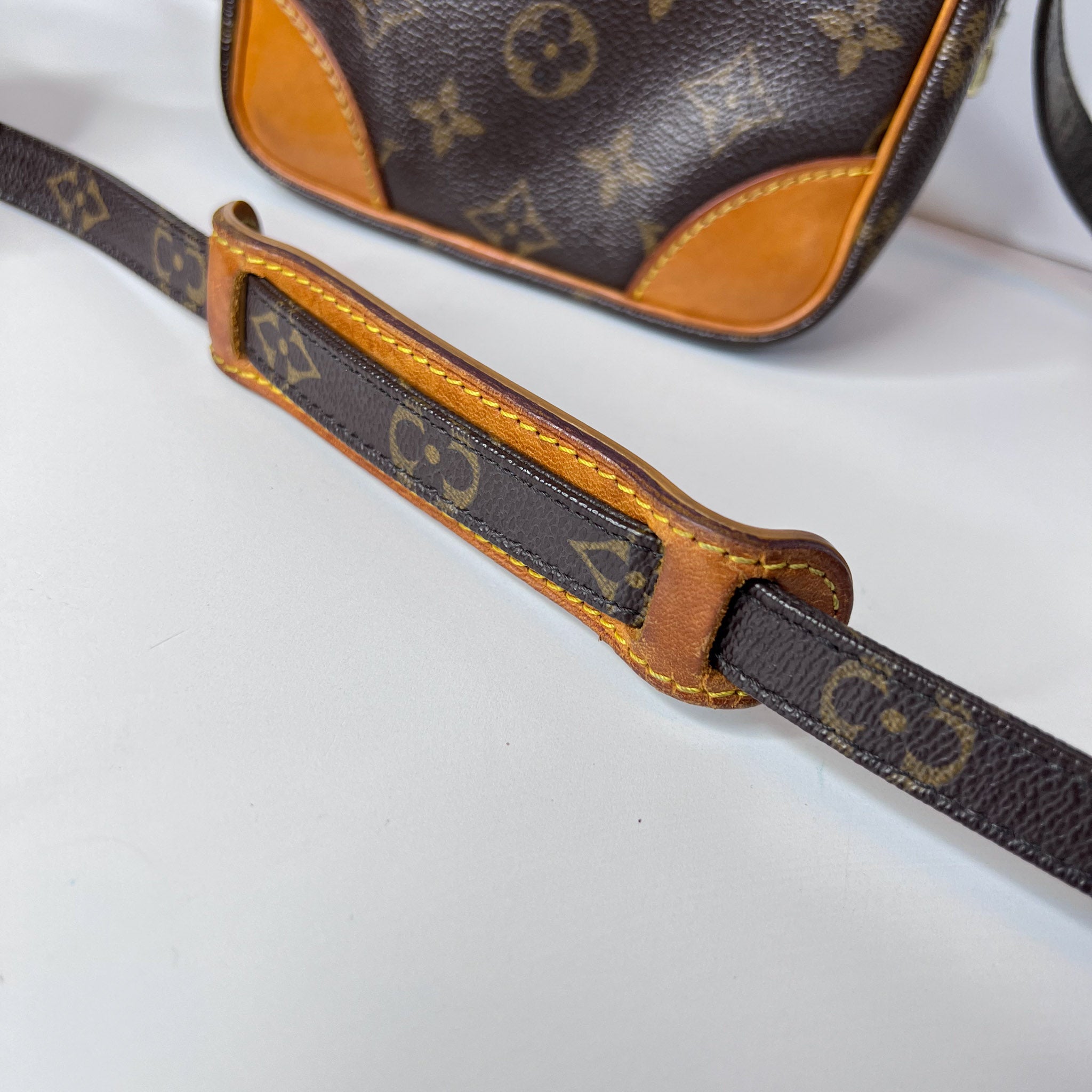 Monogram Amazone