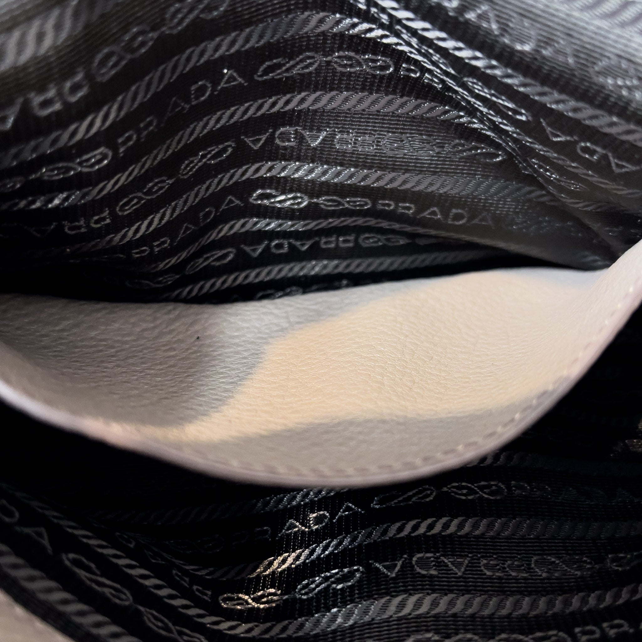 Daino Leather Crossbody